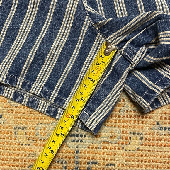 VTG Memphis High Rise Waist Shorts 4in Inseam Pinstripe Blue White Size 5 24 - Picture 5 of 8